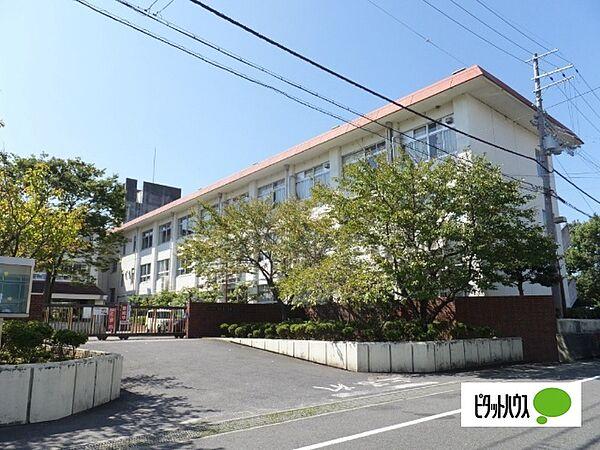 【周辺】小学校「近江八幡市立桐原東小学校まで1513m」