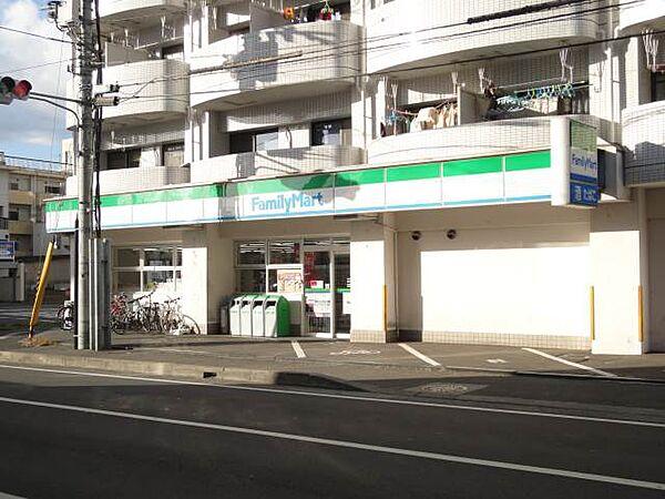 【周辺】ファミリーマート松山本町六丁目店 282m