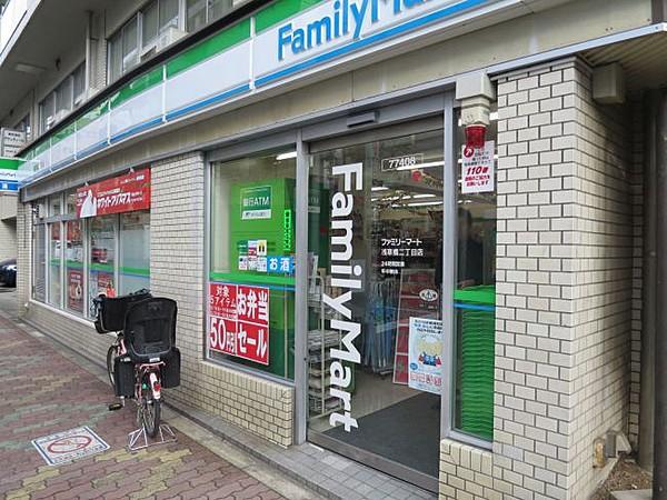 【周辺】ファミリーマート 浅草橋二丁目店（55m）
