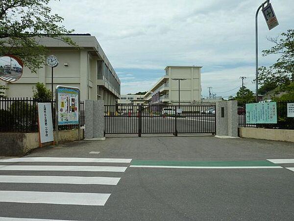 【周辺】土浦第二小学校 480m