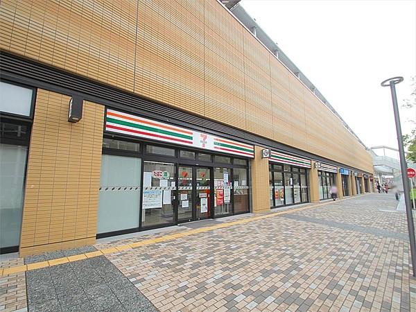 【周辺】セブンイレブン パークタワー新川崎店（180m）
