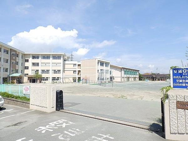 【周辺】松阪市立港小学校 1615m
