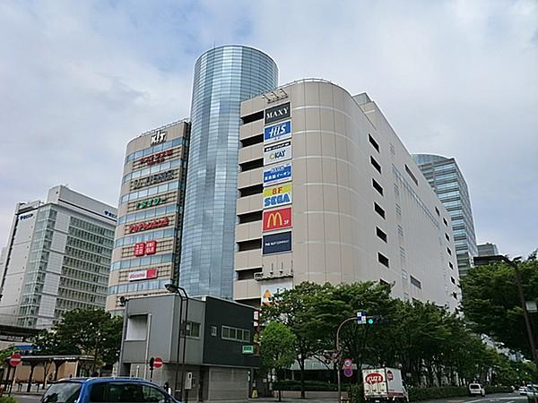 【周辺】JR錦糸町駅北口でて左手にあります。7階にあるダイソーは売り場が約1000坪あり、都内で一番の広さを誇っています。三井ショッピングパークポイント貯まります毎週水曜日はポイントアップデー