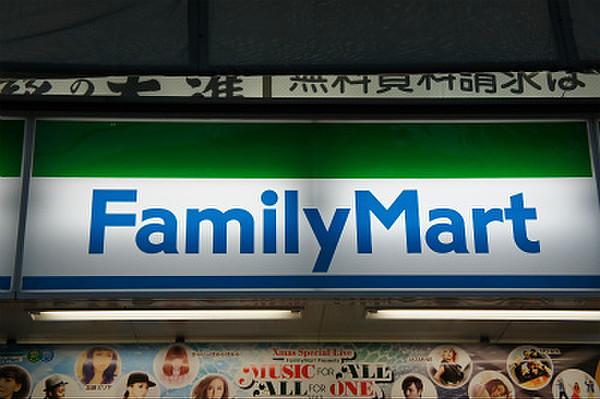 【周辺】ファミリーマート 福岡箱崎公園前店（94m）