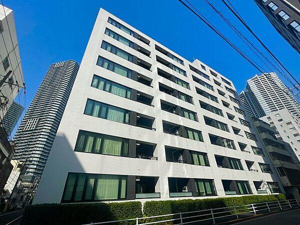 【外観】2014年築、地上9階建て、阪急不動産旧分譲の駅近マンションです。