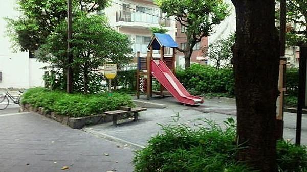 【周辺】龍閑児童公園 徒歩5分。 380m