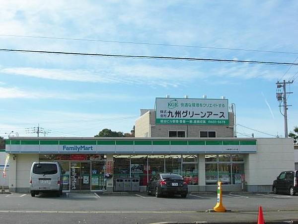 【周辺】ファミリーマート／八幡引野インター店 (208m)