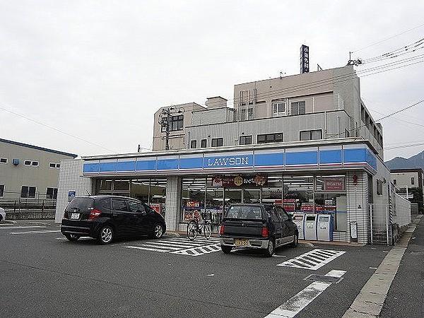 【周辺】ローソン／八幡町上津役東店 (250m)
