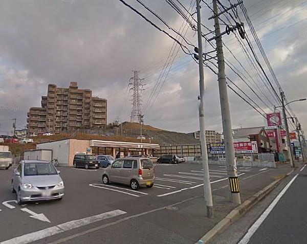 【周辺】セブンイレブン 八幡力丸店（185m）