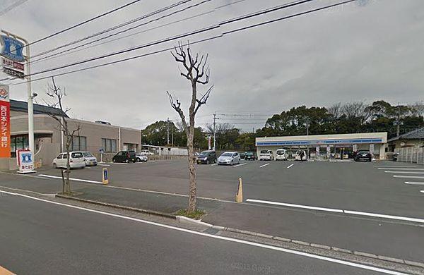 【周辺】ローソン 若松高須東三丁目店（425m）