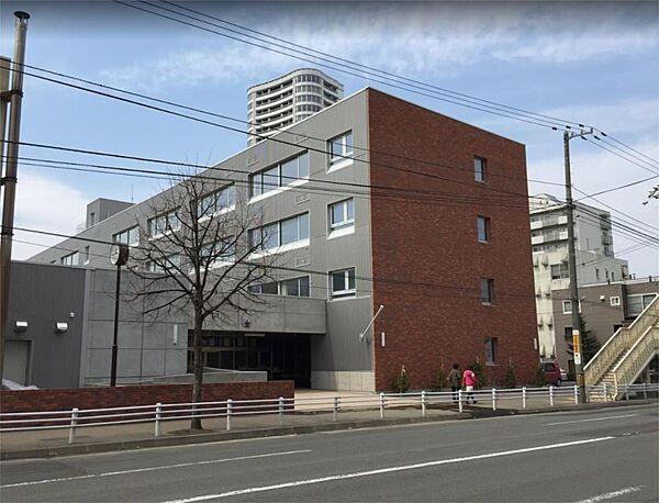 【周辺】札幌市立円山小学校（475m）