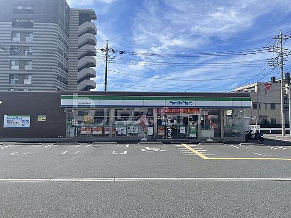 【周辺】ファミリーマートさいたま大成橋南店 徒歩12分。 930m