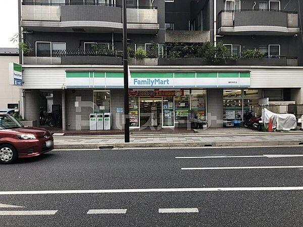 【周辺】ファミリーマート浦和仲町店 徒歩2分。 120m