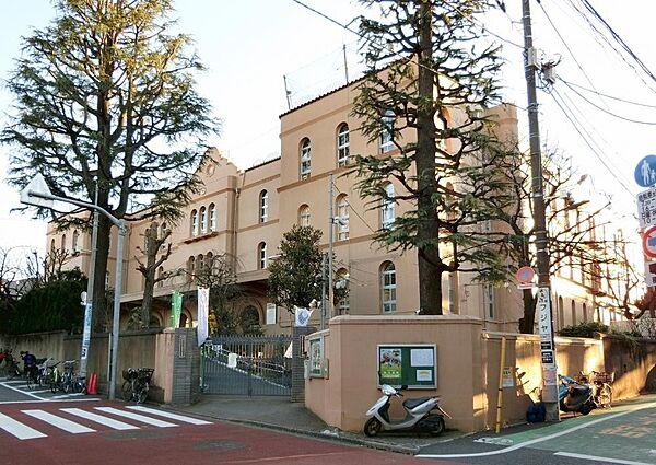 【周辺】新宿区立 早稲田小学校　（徒歩5分）