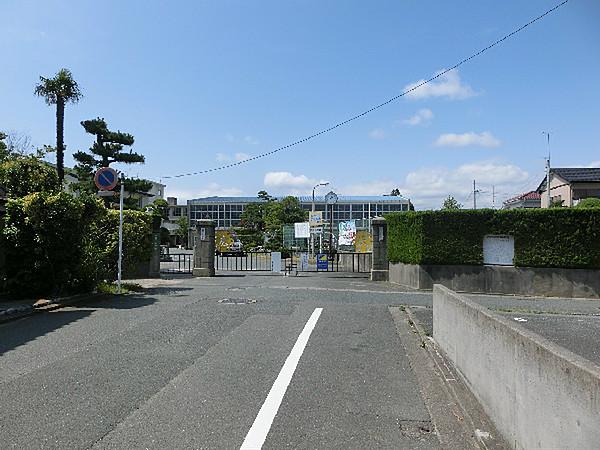 【周辺】浜松市立広沢小学校（241m）