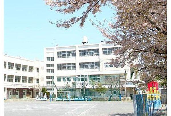 【周辺】横浜市立上末吉小学校まで905m 『学び合い　みとめ合い　一人ひとりが輝く上末っ子』