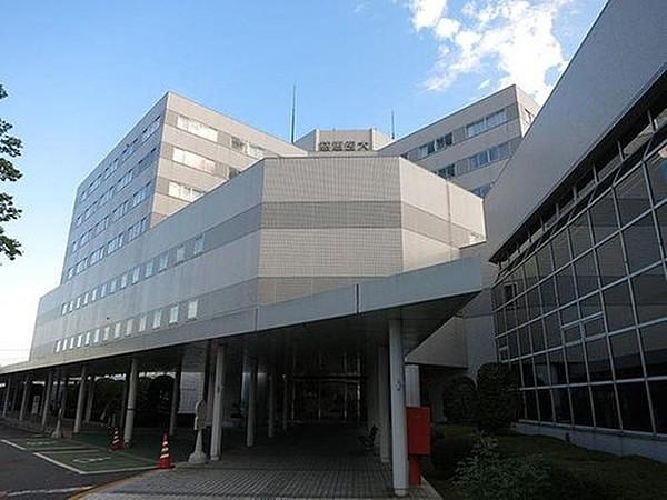 【周辺】東京慈恵会医科大学附属病院まで1120m 「病気を診ずして 病人を診よ」歴史的背景にたった理念。