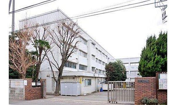 【周辺】横浜市立末吉中学校まで804m 「高めあう・やりぬく・感動する」