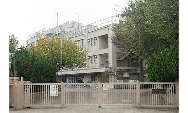 【周辺】江東区立亀戸中学校まで394m。江東区立亀戸中学校は、東京都江東区亀戸に所在する区立中学校。