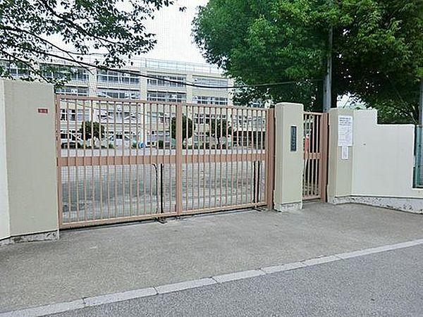 【周辺】杉並区立荻窪中学校まで2500m 『自立力・社会力』
