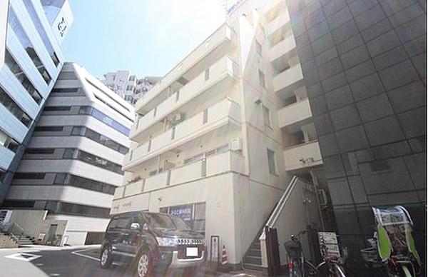 【外観】東京エリア・銀座エリア・人形町商店街等の都心部へも徒歩圏内で行ける立地も、こちらのマンションの魅力。複数路線利用可能なので通勤通学に便利な立地です。