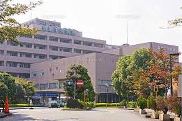 【周辺】公立学校共済組合 関東中央病院まで1900m。現在403床の世田谷区内では最多病床数の中核的医療機関となっています。