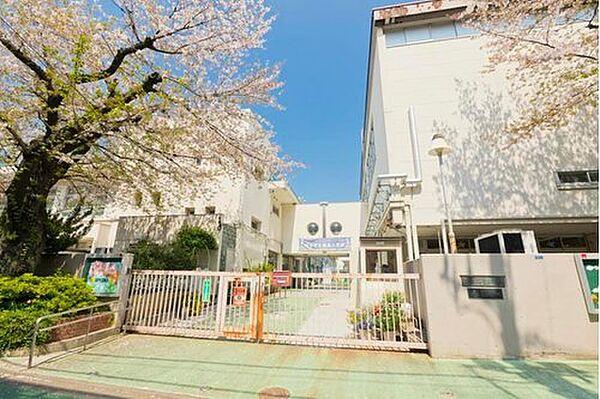 【周辺】渋谷区立鳩森小学校まで822m 「感じ、かかわり、つくる」