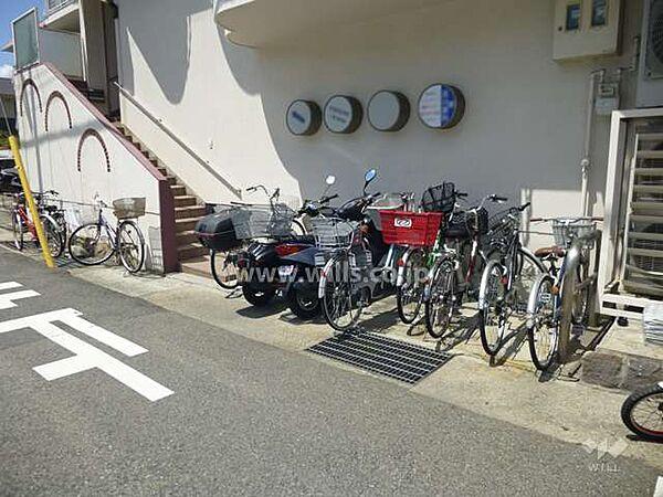 【駐車場】駐輪場、バイク置場