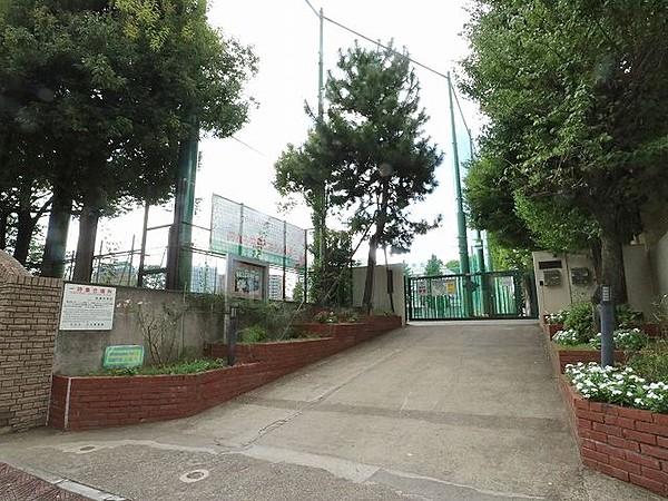 【周辺】渋谷区立松濤中学校　約1300m