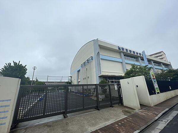 【周辺】江東区立第五砂町小学校　900m