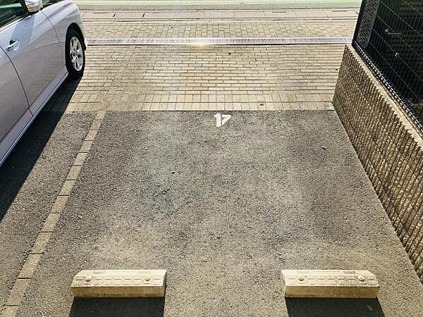 【駐車場】専用駐車スペース