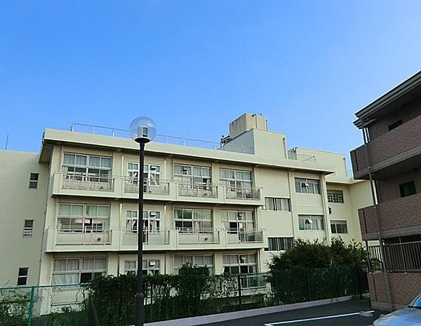 【周辺】横浜市立平戸小学校まで438m