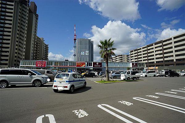 【周辺】ザ・ダイソー スパイシーモール新飯塚店（1037m）