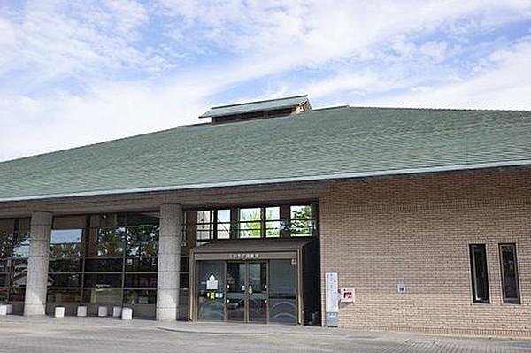 【周辺】図書館三田市立図書館まで5597ｍ