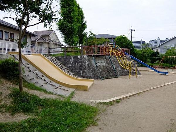 【周辺】公園三田市児童公園まで1600ｍ