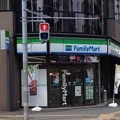 【周辺】ファミリーマート札幌北1条西20丁目店