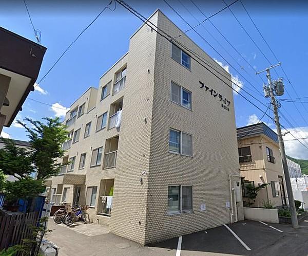 【外観】札幌市電「東屯田通」停徒歩2分！ 便利な複合商業施設も近く、住みやすい立地です