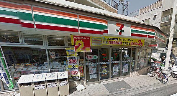 【周辺】桜上水駅徒歩１分にコンビニあり。