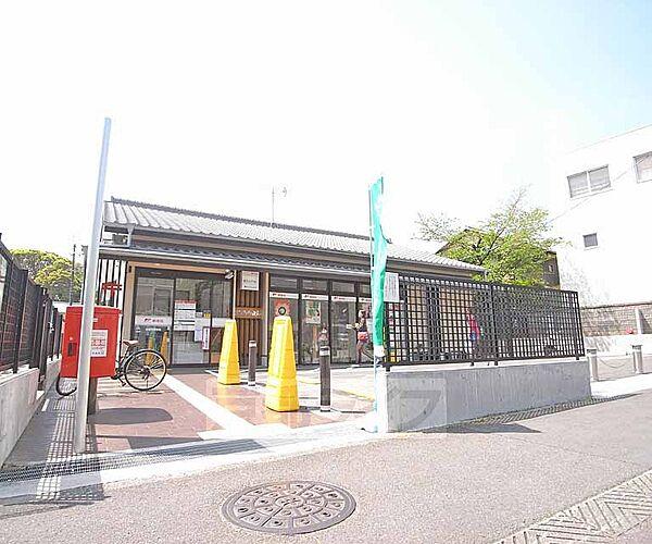 【周辺】京都衣笠郵便局まで40m 西大路通り沿い 平野神社にも近いです。