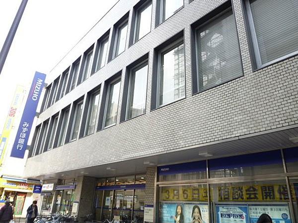 【周辺】みずほ銀行大泉支店 徒歩6分。銀行 480m