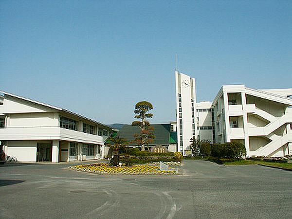 【周辺】篠栗町立篠栗中学校（653m）