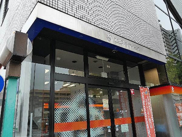 【周辺】西日本シティ銀行　三萩野支店（242m）