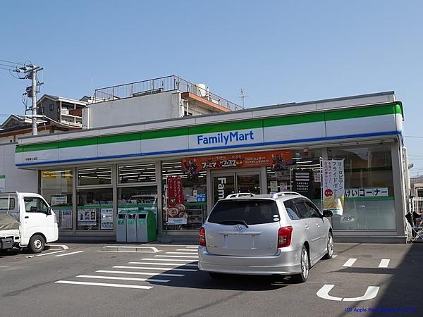 【周辺】ファミリーマート小倉緑ヶ丘店（419m）