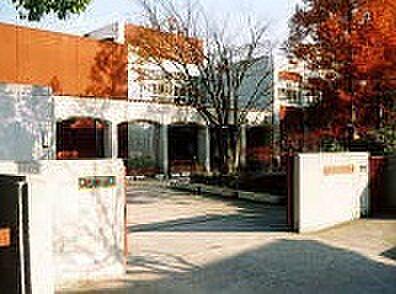 【周辺】【小学校】神戸市立若草小学校。まで1052ｍ
