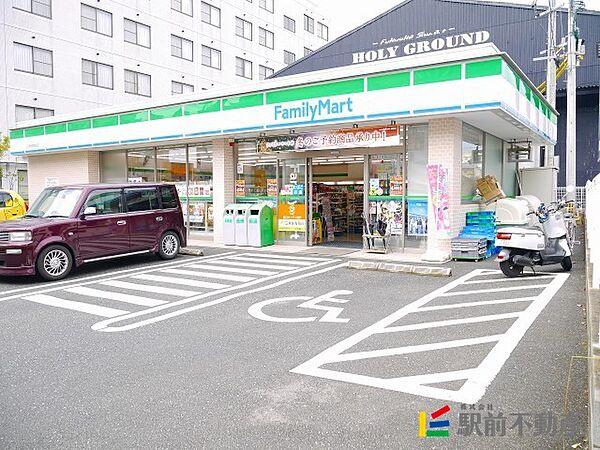 【周辺】ファミリーマート和白病院前店 