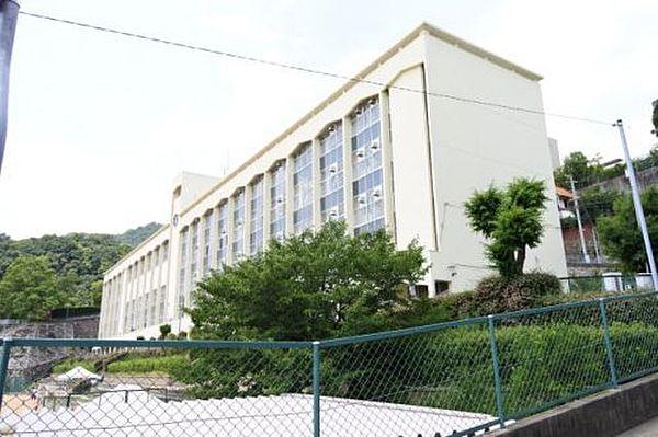 【周辺】【中学校】神戸市立布引中学校まで492ｍ