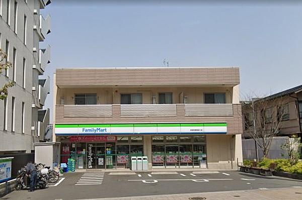 【周辺】コンビニエンスストアファミリーマート 新宿税務署通り店まで538ｍ