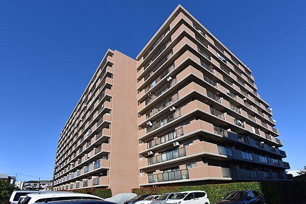 【外観】JR横浜線「鴨居」駅まで徒歩約15分。地上11階建てマンション「クリオ鴨居伍番館」の6階部分です。