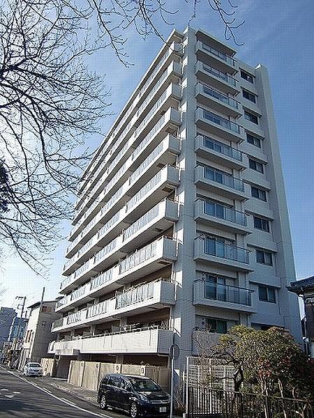 【外観】JR東海道線「平塚」駅徒歩9分、周辺には商業施設多数あり生活便利な立地、ペットと一緒に暮らせるマンションです
