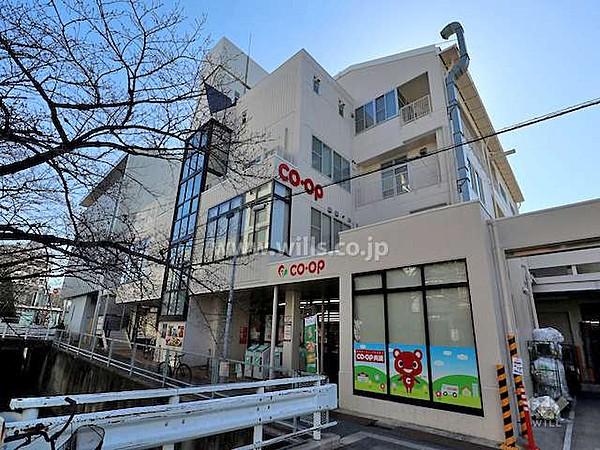 【周辺】地下鉄「本山」駅のB出入口から南西へ約80m（徒歩1分）歩いたところにあります。1月1日～3日、毎月第3水曜日、1.2.8.12月を除く第1水曜日は定休日です。